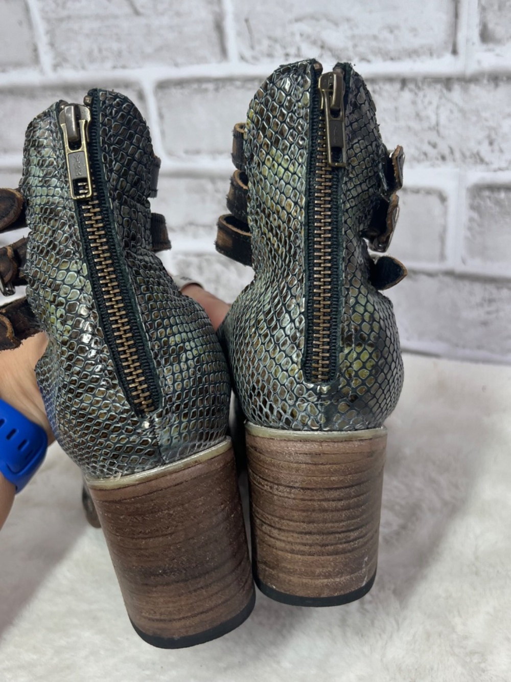 🚫🦅|•FREEBIRD BY STEVEN•| 'Randi' Pewter Snake Size 7-8 - Picture 4 of 14